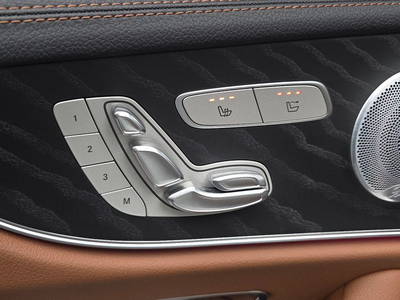 2019 Mercedes-Benz E-Class E220d Cabriolet photo 17