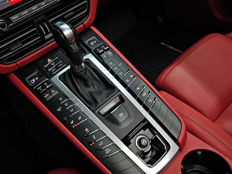 2021 Porsche Macan 2.9 GTS 95B photo 9