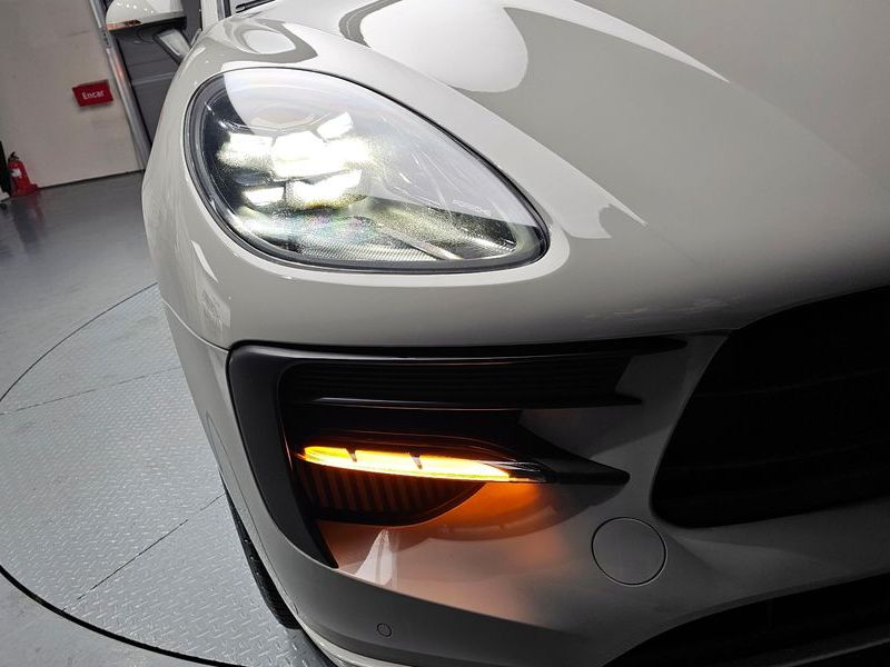 2021 Porsche Macan 2.9 GTS 95B photo 22
