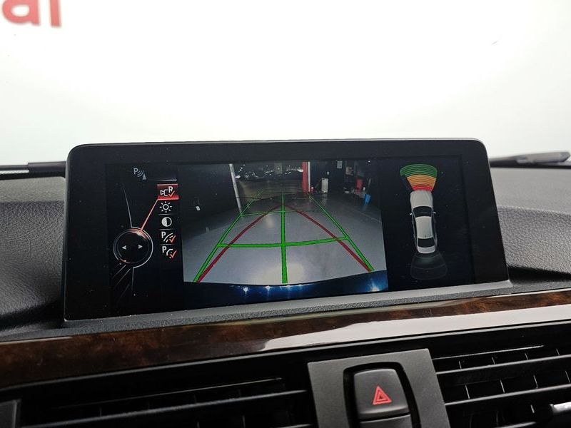 2013 BMW 3 Series 320d photo 15