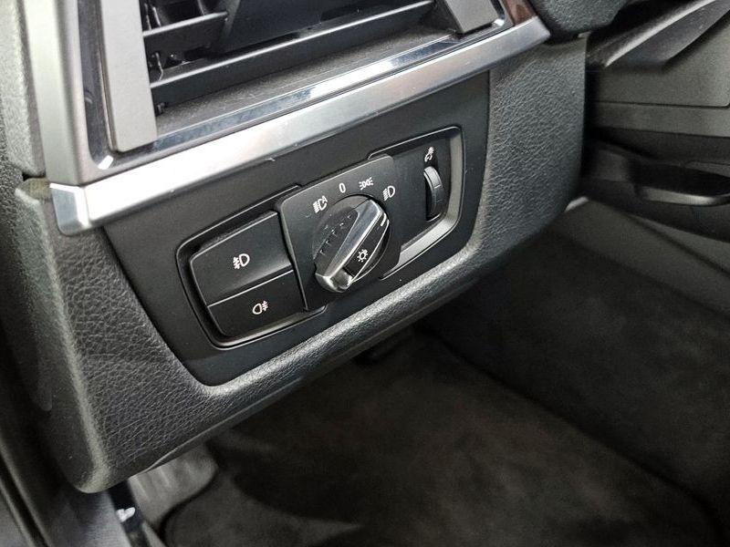 2013 BMW 3 Series 320d photo 19