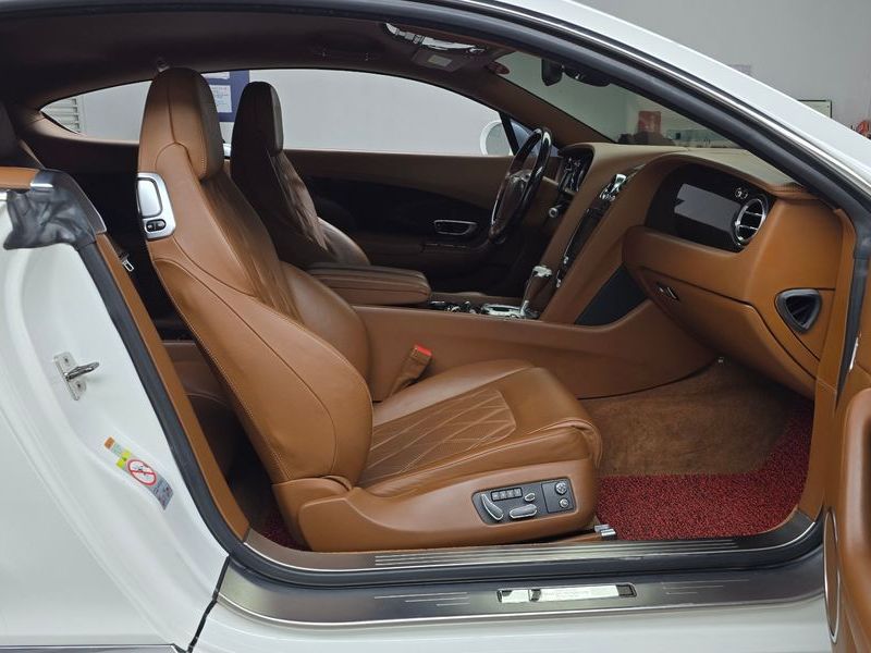 2012 Bentley Continental GT 6.0 GT photo 11