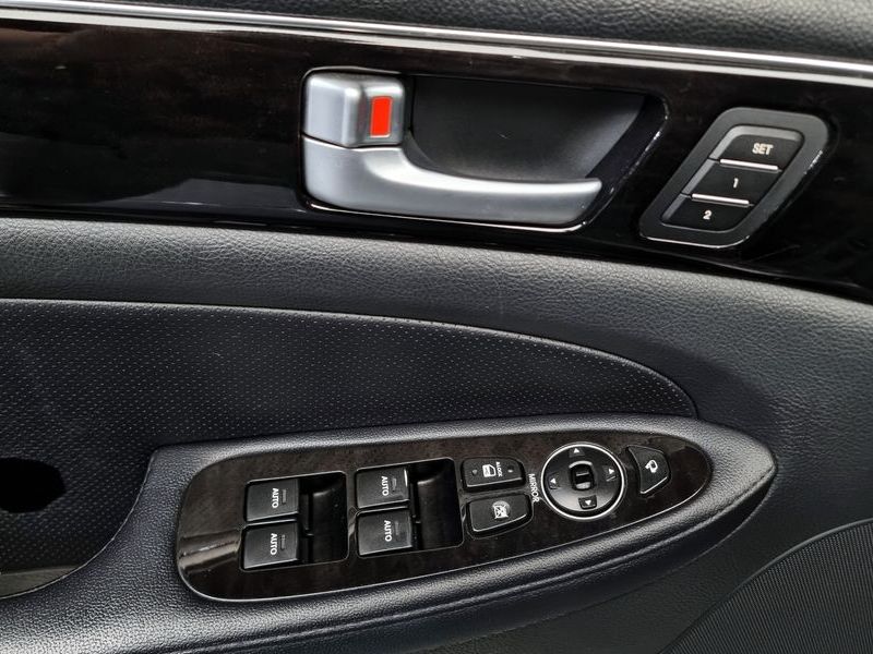2012 Hyundai 제네시스 BH 330 Luxury Standard photo 28