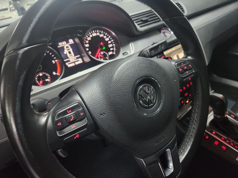 2012 Volkswagen CC 2.0 TDI BlueMotion photo 12