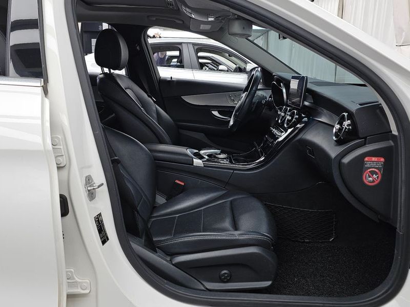 2015 Mercedes-Benz C-Class C200 Avantgarde photo 11