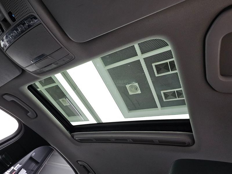 2015 Mercedes-Benz C-Class C200 Avantgarde photo 18
