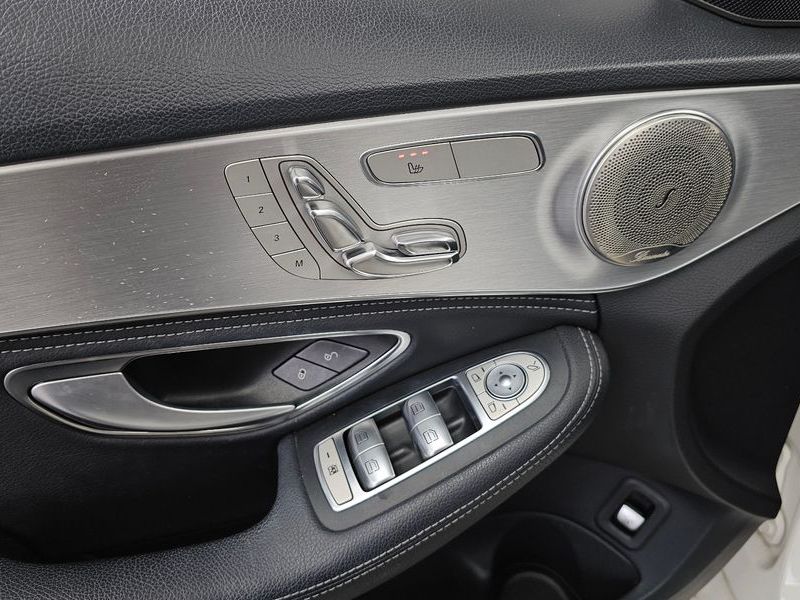 2015 Mercedes-Benz C-Class C200 Avantgarde photo 19