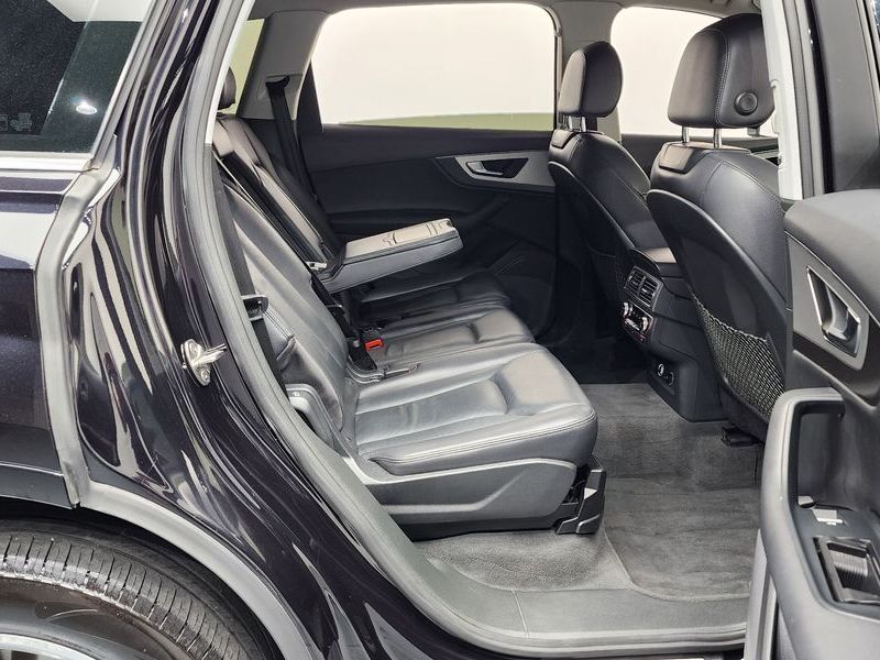 2019 Audi Q7 45 TFSI Quattro photo 12