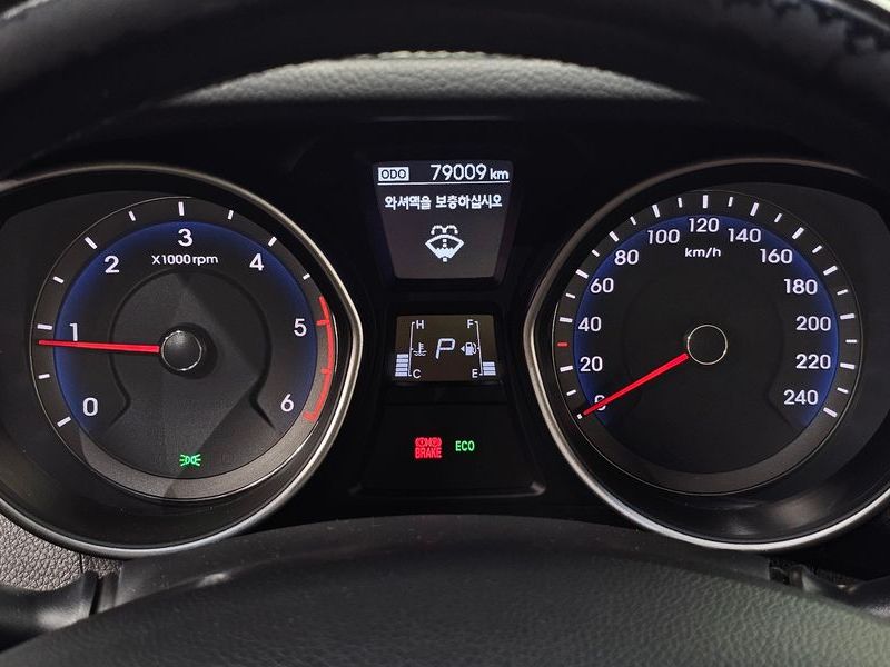 2014 Hyundai i30 Diesel 1.6 VGT PYL photo 8
