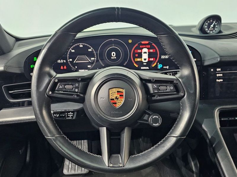 2020 Porsche Taycan 4S photo 13