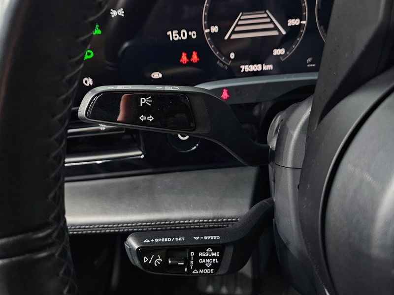 2020 Porsche Taycan 4S photo 14