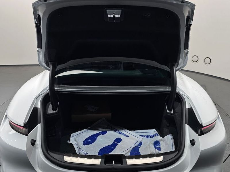 2020 Porsche Taycan 4S photo 20