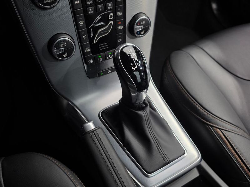 2019 Volvo V40 크로스컨트리 D3 photo 9