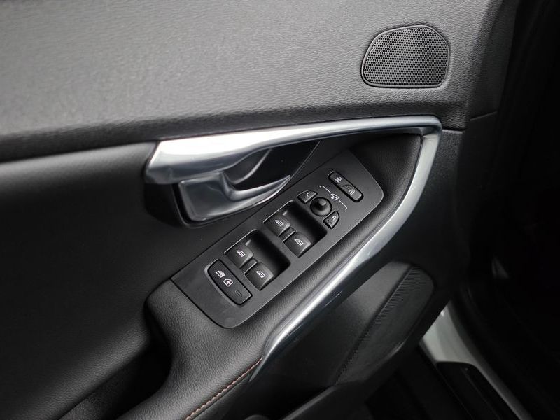 2019 Volvo V40 크로스컨트리 D3 photo 27