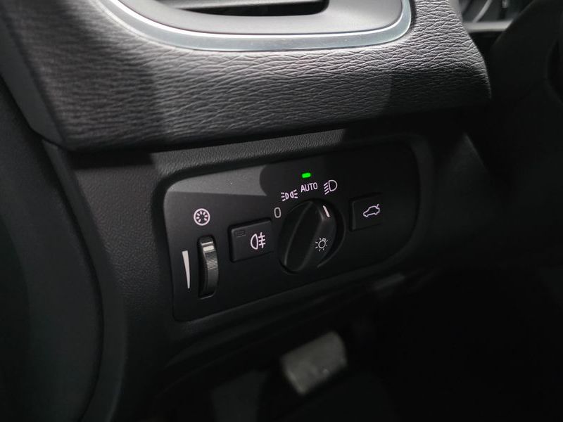 2019 Volvo V40 크로스컨트리 D3 photo 29