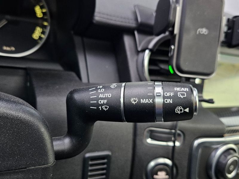 2014 Land Rover Discovery 3.0 SDV6 HSE photo 17