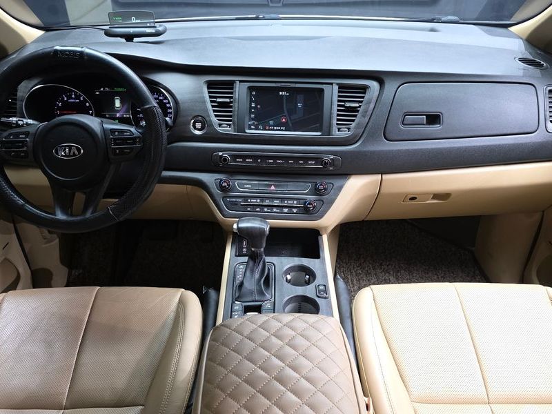 2019 Kia Carnival Gasoline 9-Seater Hi-Limousine Noblesse Special photo 7