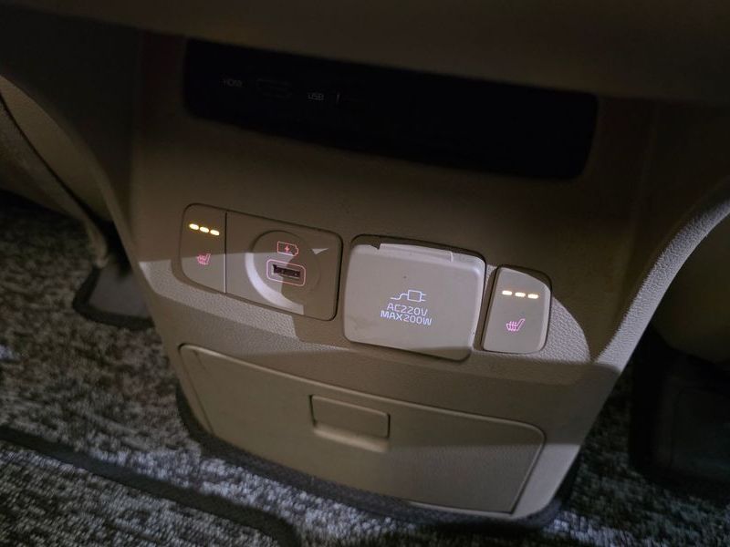 2019 Kia Carnival Gasoline 9-Seater Hi-Limousine Noblesse Special photo 19