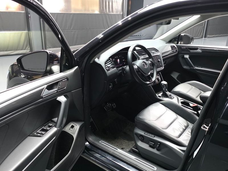 2020 Volkswagen Tiguan 2.0 TDI Prestige photo 10