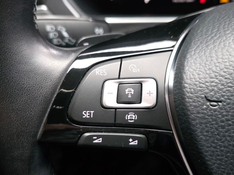 2020 Volkswagen Tiguan 2.0 TDI Prestige photo 17