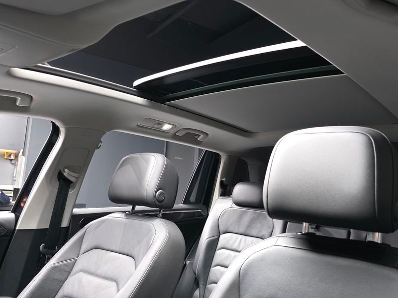 2020 Volkswagen Tiguan 2.0 TDI Prestige photo 18