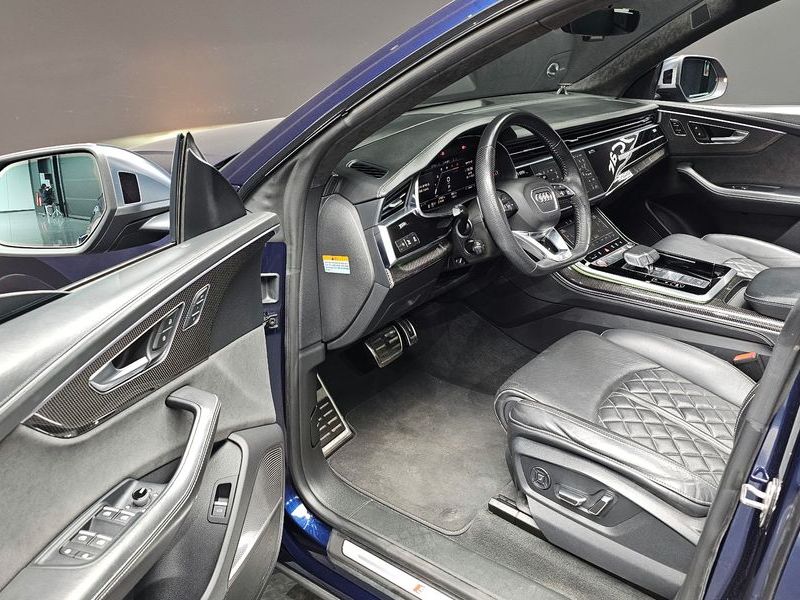 2020 Audi Q8 4.0 TDI Quattro photo 12