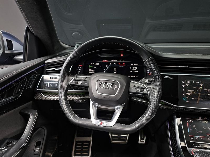 2020 Audi Q8 4.0 TDI Quattro photo 13