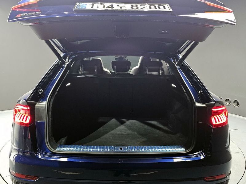2020 Audi Q8 4.0 TDI Quattro photo 20