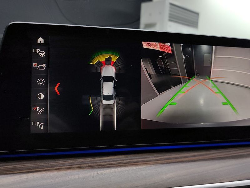 2019 BMW 5 Series 530i xDrive Luxury Plus photo 15