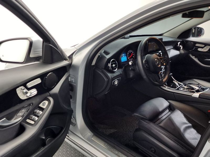 2019 Mercedes-Benz C-Class C200 photo 10