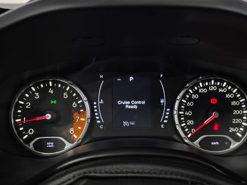 2018 Jeep Renegade 2.4 Longitude High photo 8