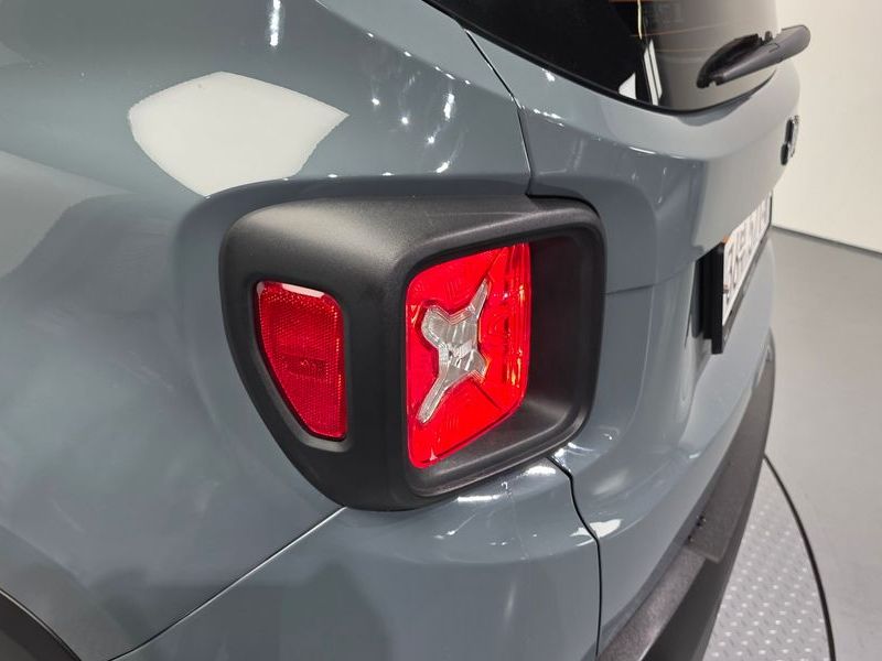 2018 Jeep Renegade 2.4 Longitude High photo 23