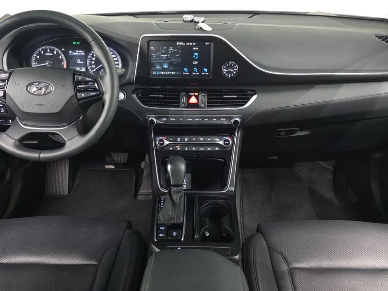 2018 Hyundai Grandeur 2.4 Premium photo 7