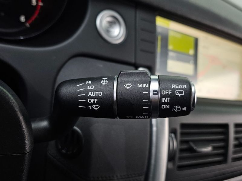 2018 Land Rover Discovery Sport 2.0 TD4 SE photo 17