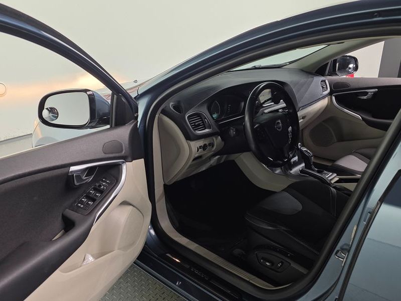 2014 Volvo V40 D2 2nd photo 11