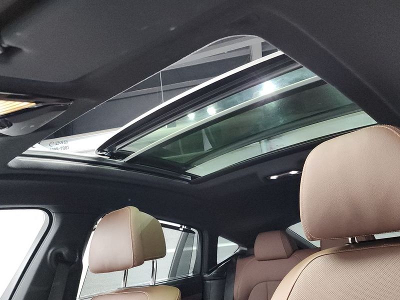 2020 BMW X6 xDrive40i M Sport photo 18
