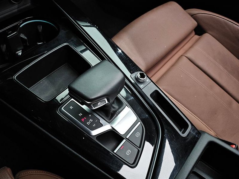 2021 Audi A5 40 TDI Quattro Premium Sportback photo 9