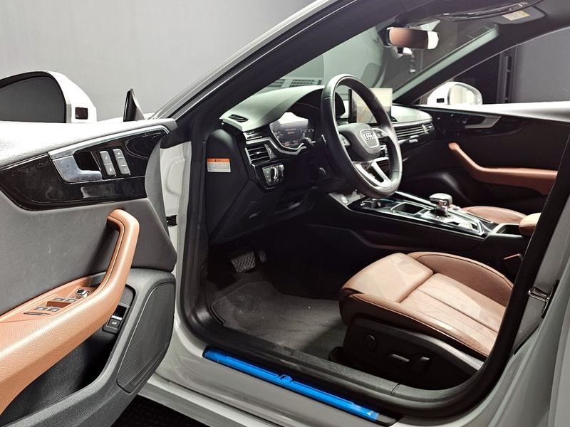 2021 Audi A5 40 TDI Quattro Premium Sportback photo 12
