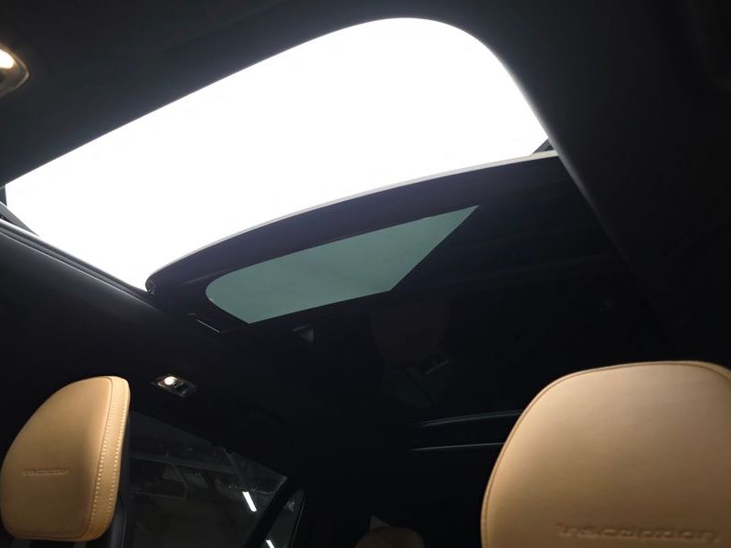 2018 Volvo XC90 T8 Inscription Hybird photo 15