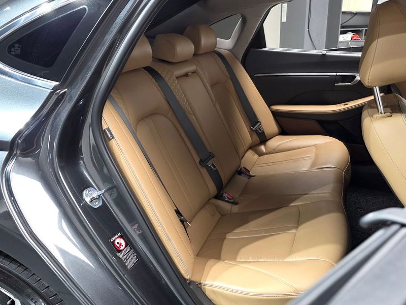 2021 Hyundai Sonata Inspiration photo 11