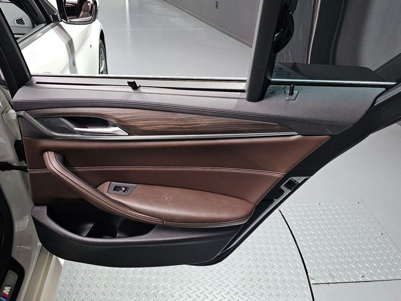 2018 BMW 5 Series 530i xDrive M Sport Package Plus photo 25
