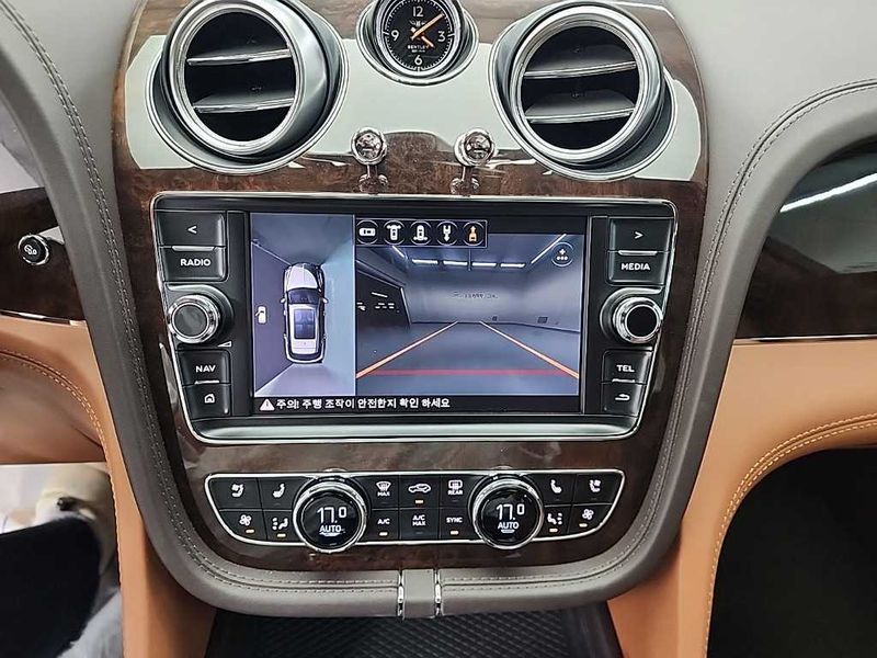 2017 Bentley Bentayga 6.0 W12 photo 11