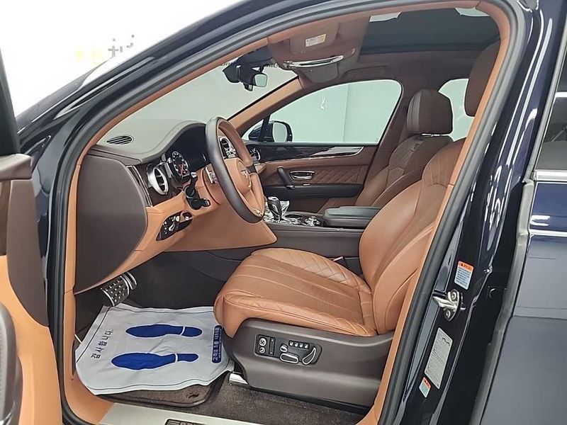 2017 Bentley Bentayga 6.0 W12 photo 12