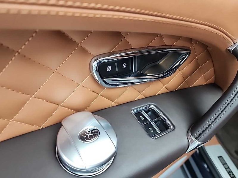 2017 Bentley Bentayga 6.0 W12 photo 15