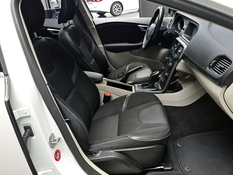 2015 Volvo V40 D2 2nd photo 10