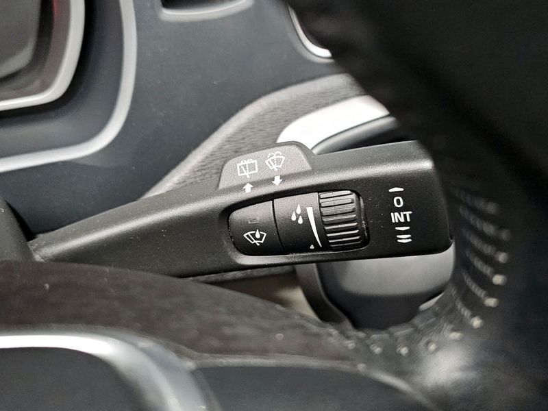 2015 Volvo V40 D2 2nd photo 18