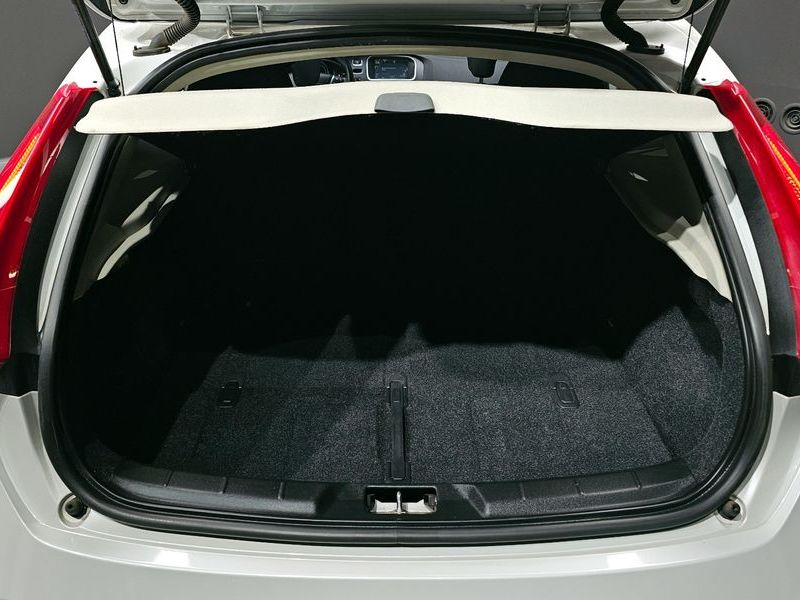 2015 Volvo V40 D2 2nd photo 20