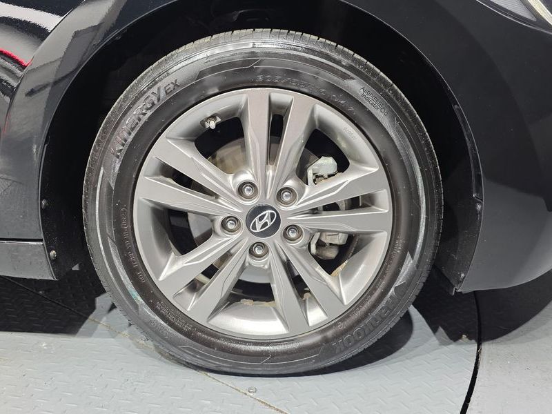 2016 Hyundai Avante 1.6 GDI Smart Special photo 21