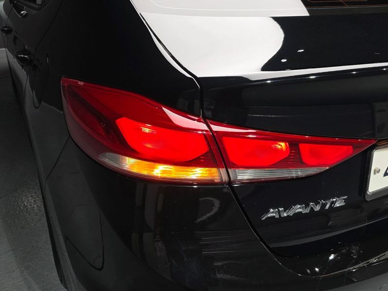2016 Hyundai Avante 1.6 GDI Smart Special photo 23