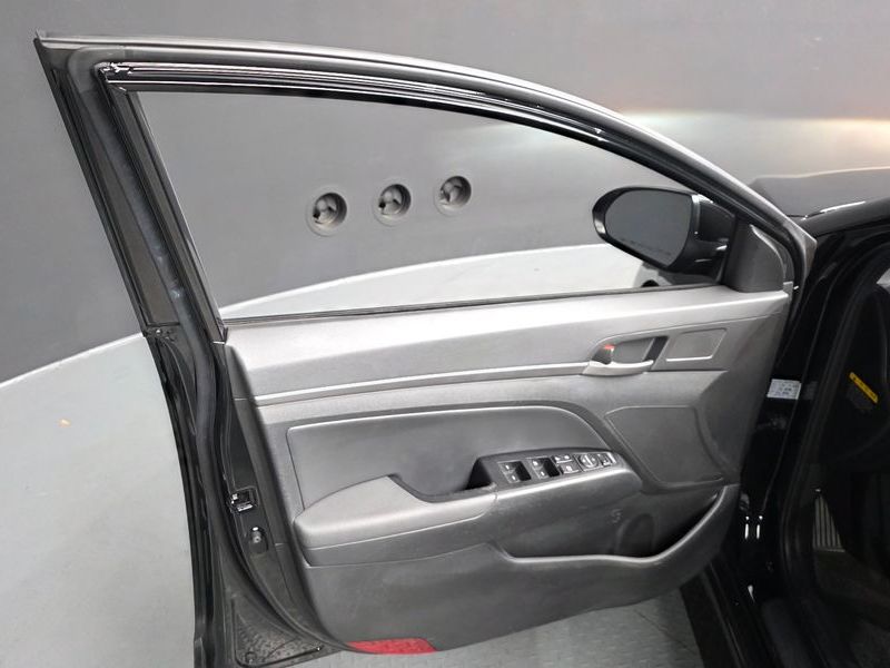 2016 Hyundai Avante 1.6 GDI Smart Special photo 24